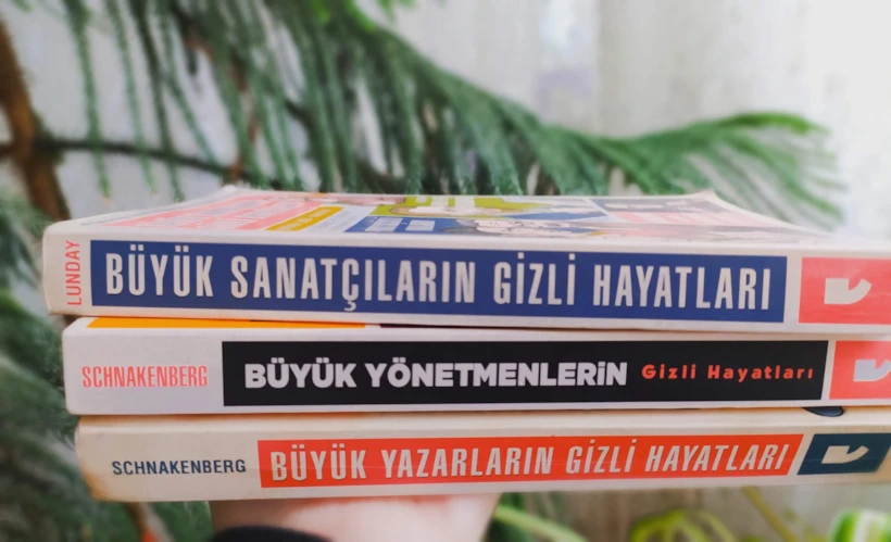 Domingo Yayınevi- Gizli Hayatlar Serisi 