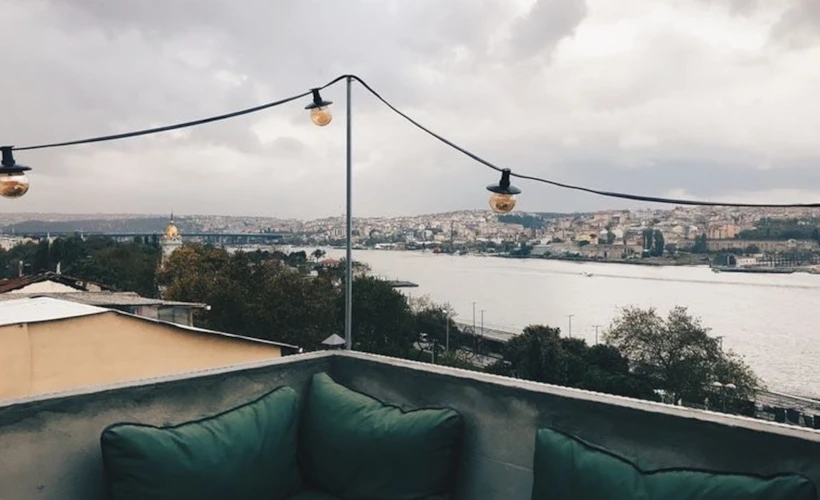 Popstel Balat: İstanbul'u Ayaklarınızın Altına Seren Mekan