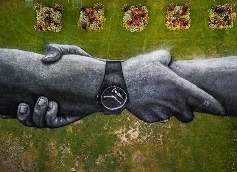 Cenevre'de Beyond Walls