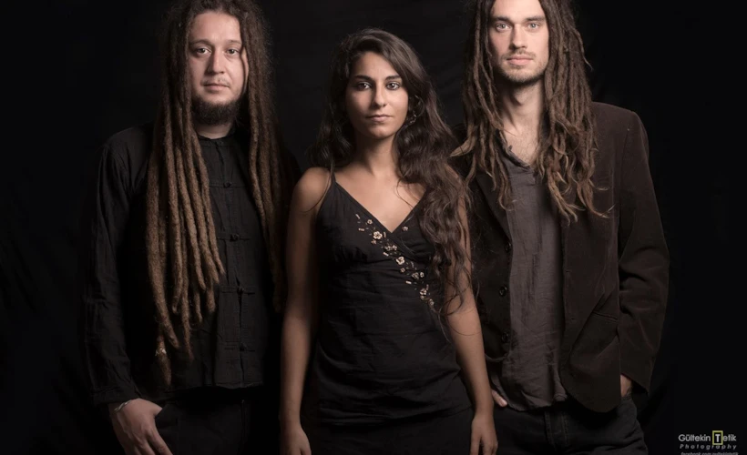 Light in Babylon: İstanbul'un Ruhunu Yansıtan Müzik Grubu
