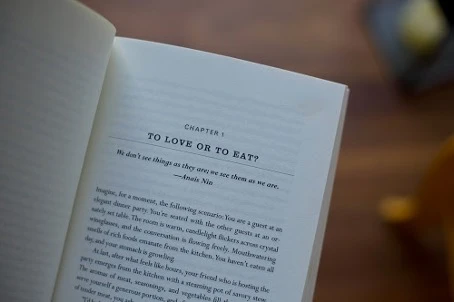 Why we love dogs, eat pigs, wear cows?, Melanie Joy