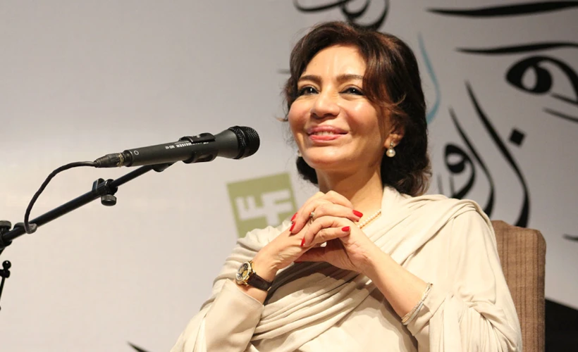 Kafir: Orta Doğu’da Kadın Olmanın Vurucu Bir Özeti