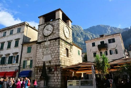 Kotor Saat Kulesi