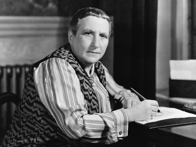 Gertrude Stein: 20. Yüzyıl Sanatına Damga Vuran Yazar
