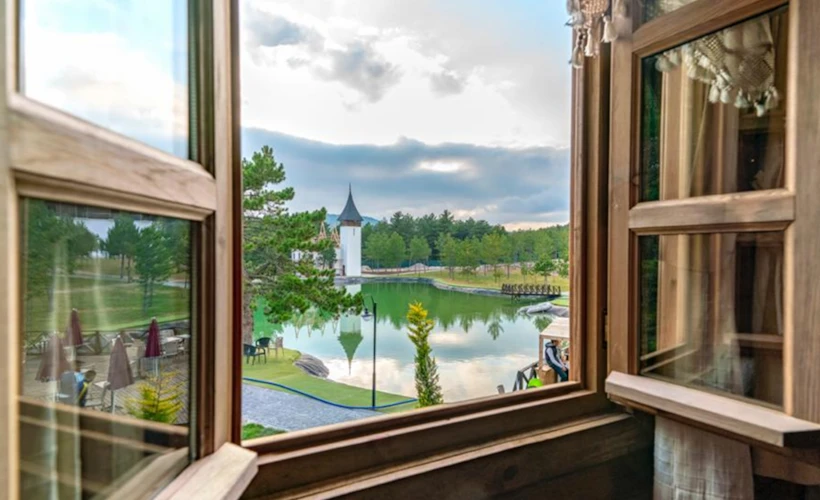 Anakamp: Bolu'da Doğa İle İç İçe Bir Öğrenci Köyü