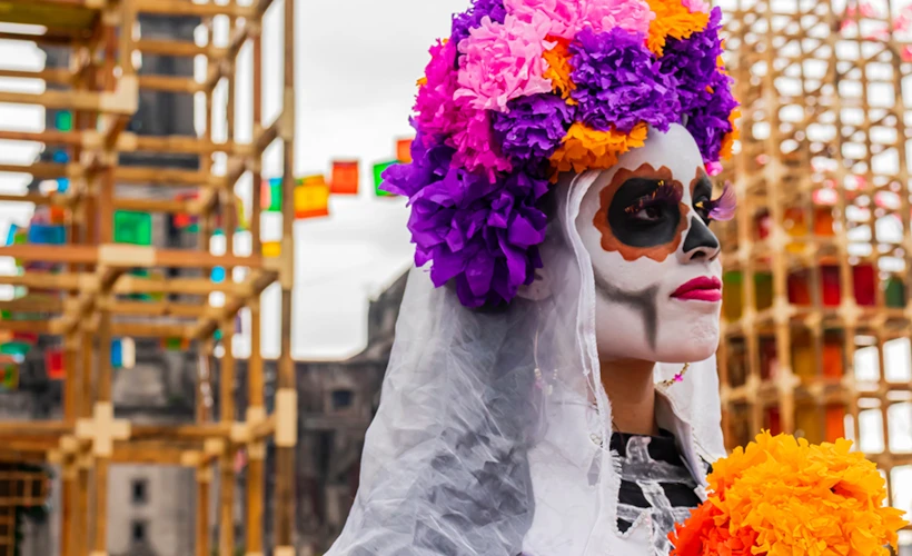 Dia de Muertos: Meksika'nın Ölümü ve Yaşamı Kutlayan Festivali