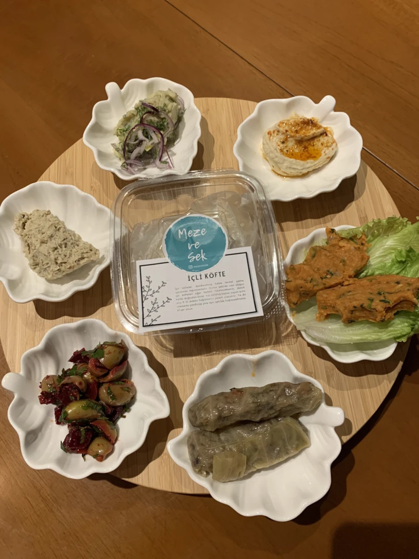 İstanbul Mezecileri, Meze ve Sek
