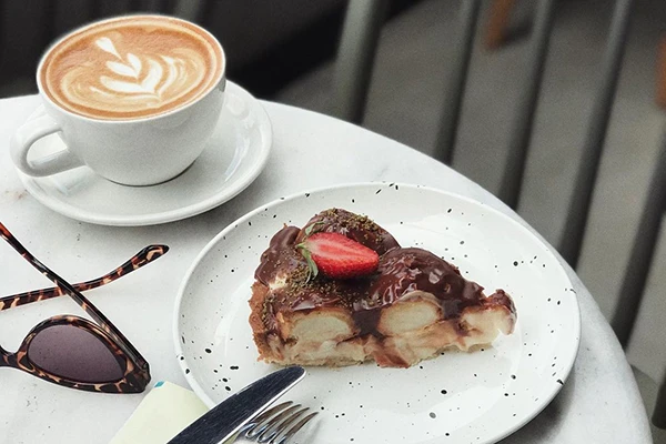 Hound Coffee & Eatery: Çankaya'da Hayvan Dostu Bir Mekan