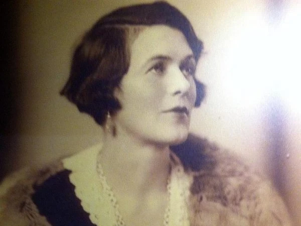 Mary Phelps Jacob 