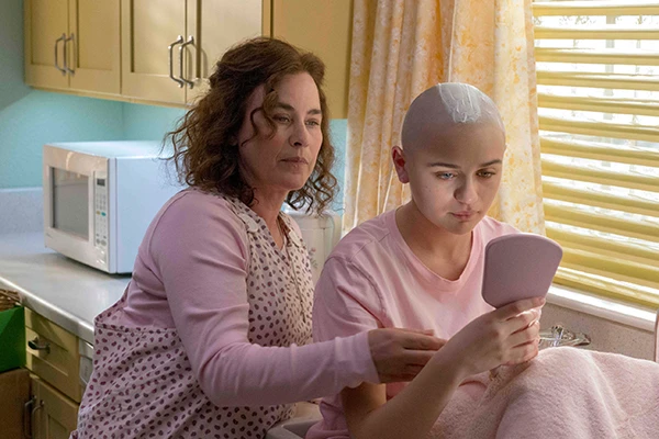 The Act ve Sharp Objects: Munchausen Odağında İki Dizi