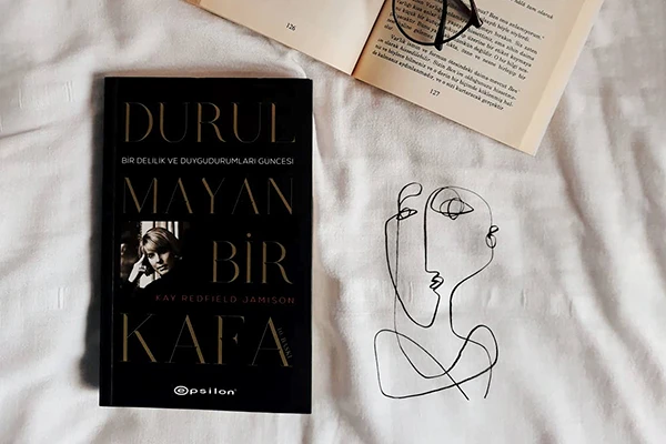 Durulmayan Bir Kafa: Bir Delilik ve Duygudurumları Güncesi