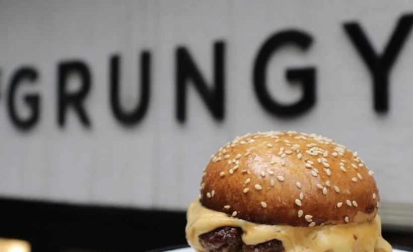 The Grungy Society: Teşvikiye'de Hamburgerin Bir Tık Ötesi