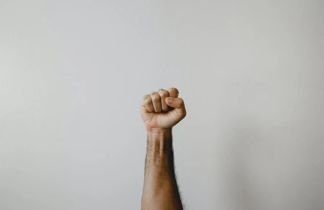 Amy Cuddy - Hayattaki Zorlukları Yenmek İçin Aynaya Bak ve Kendin Ol