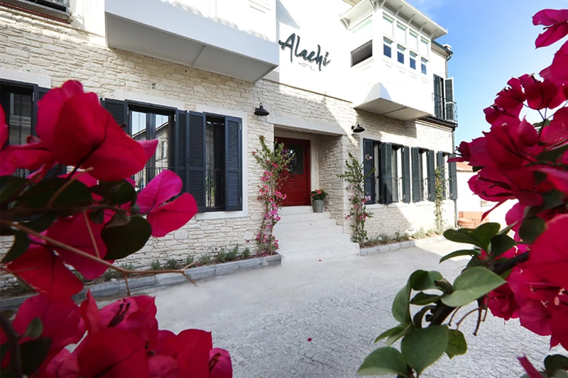 Alachi Hotel