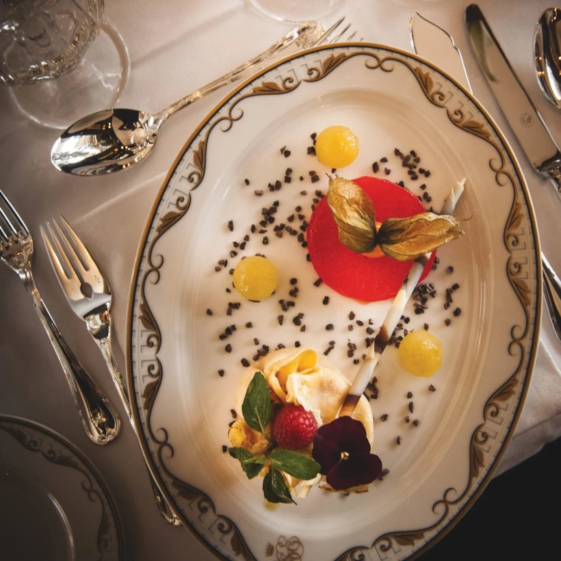 vso-din-food09_1600x1996