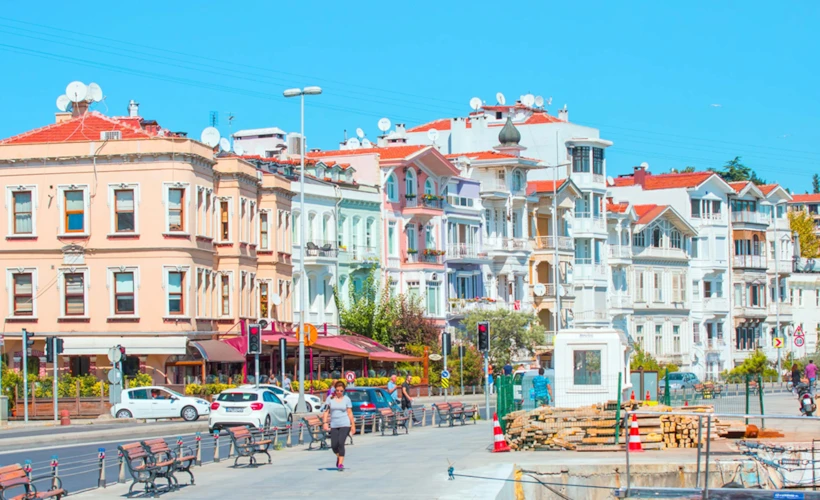 Melekler Köyü: Tarihi Yalıları ile Arnavutköy'e Bir Bakış