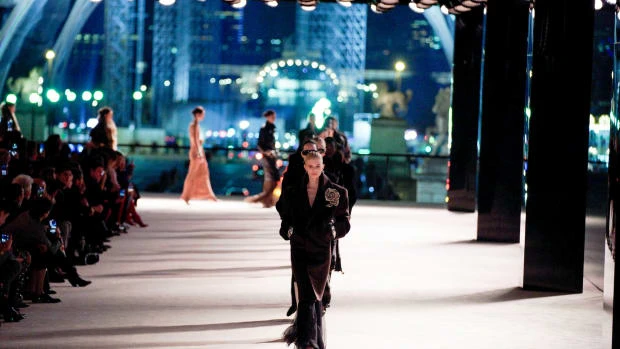 2022 Moda Haftaları, Saint Laurent Sonbahar 2022