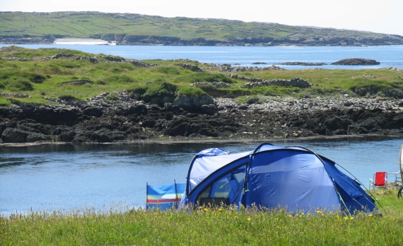 İrlanda’da Doğayla İç İçe: Kamp Yeri ve Glamping Önerileri