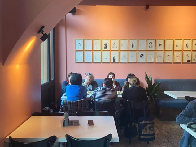Tiflis Lezzet Durakları, Daphne