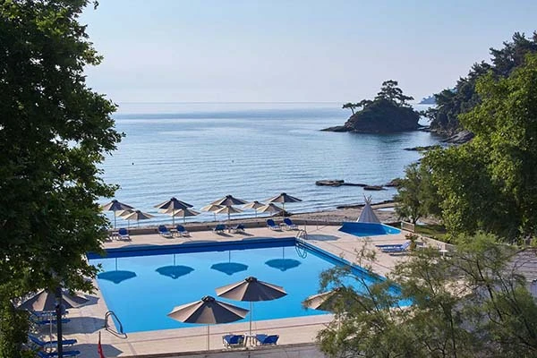 Thassos Adası Keşifleri: Karnagio Beach Bar ve Dahası