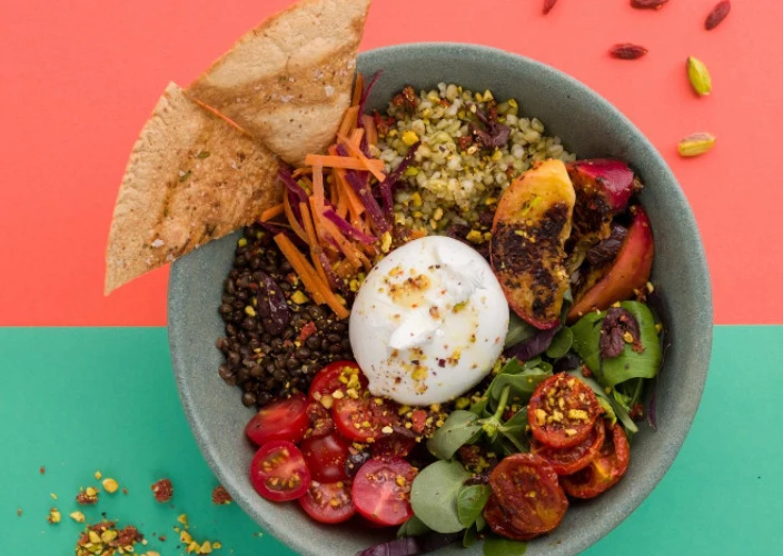Mama Bowl: Ekolojik Mutfağın Kadıköy’deki Adresi