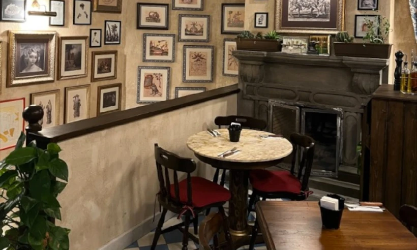 Antique Pizzeria, Ambiyans