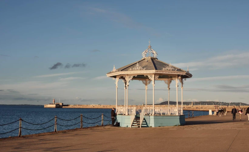 Dún Laoghaire Rehberi: Limandan Dağa
