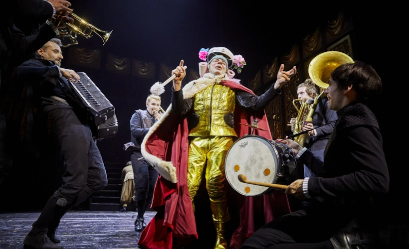 26. İstanbul Tiyatro Festivali: Tiyatro Yerli Yerinde