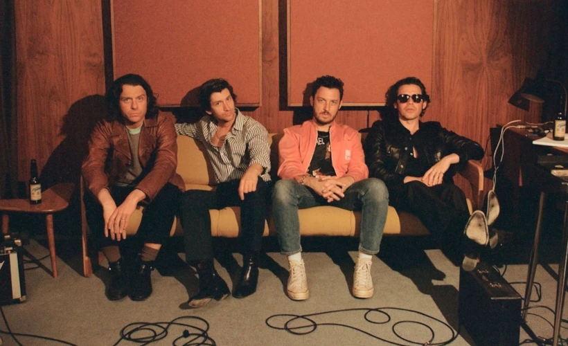 Arctic Monkeys'in Yeni Albümü: Bizlere Ne Vadediyor?