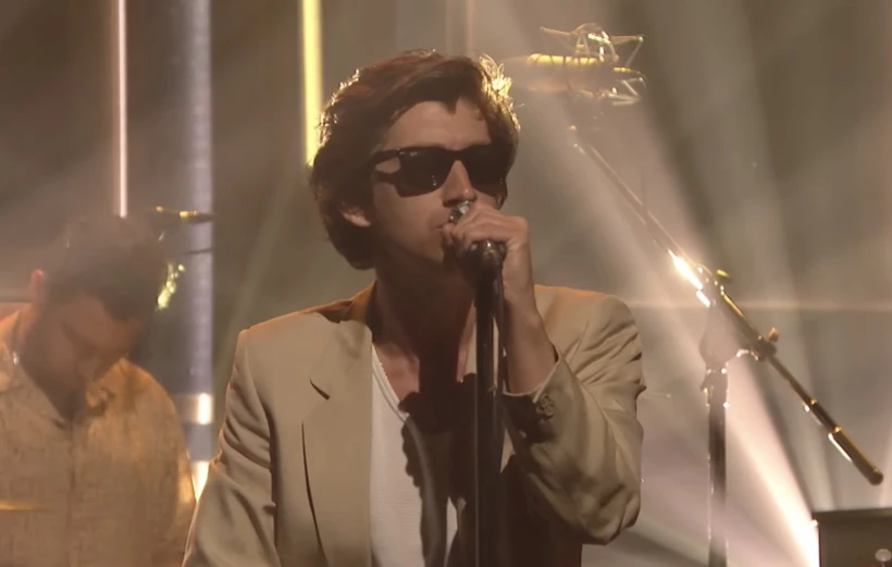 arctic-monkeys-fallon