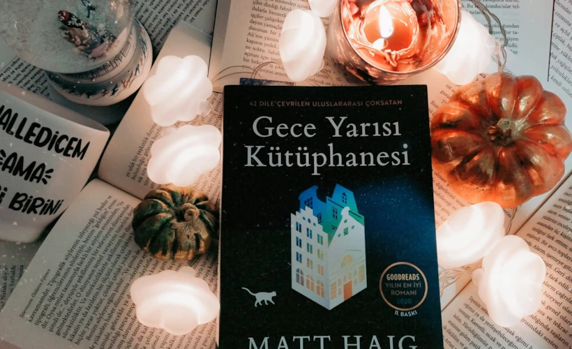 Gece Yarısı Kütüphanesi: Hayatın Sonsuz İhtimallerine Açılan Kapı