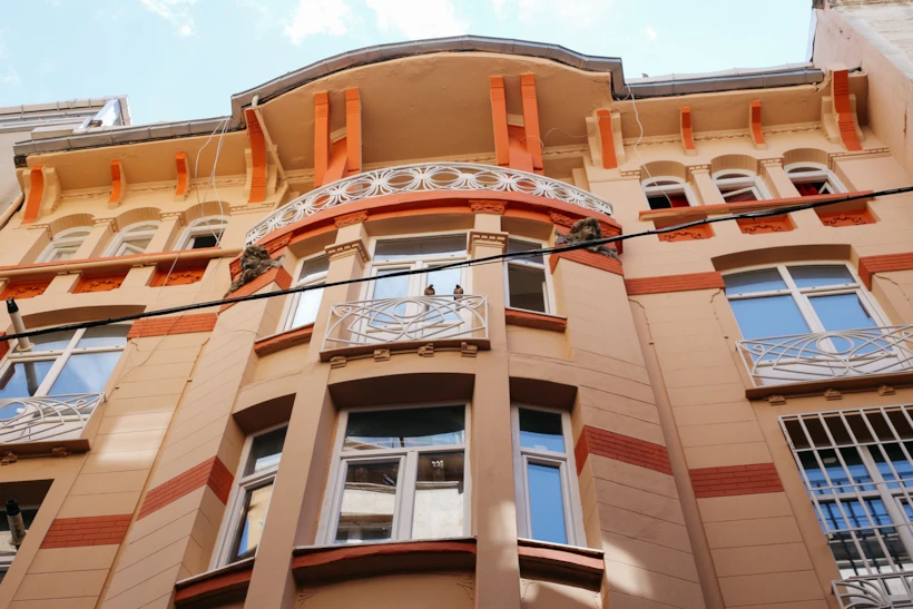 04-kallavi-sokakta-bir-apartman-2