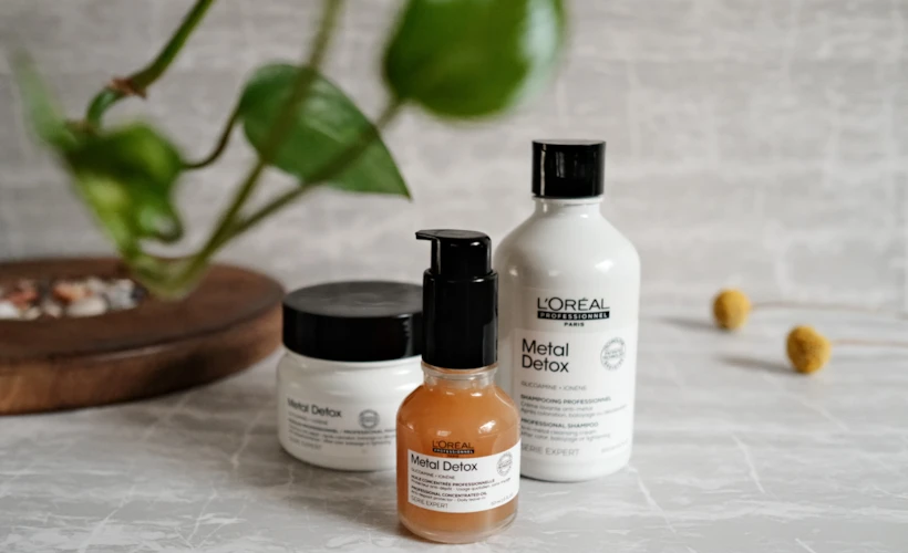 Metal Detox Oil Dönemi: Yıpranmış ve İşlem Görmüş Saçlar İçin Profesyonel Çözüm