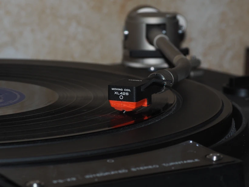 turntable-gfbc35fba4_1920