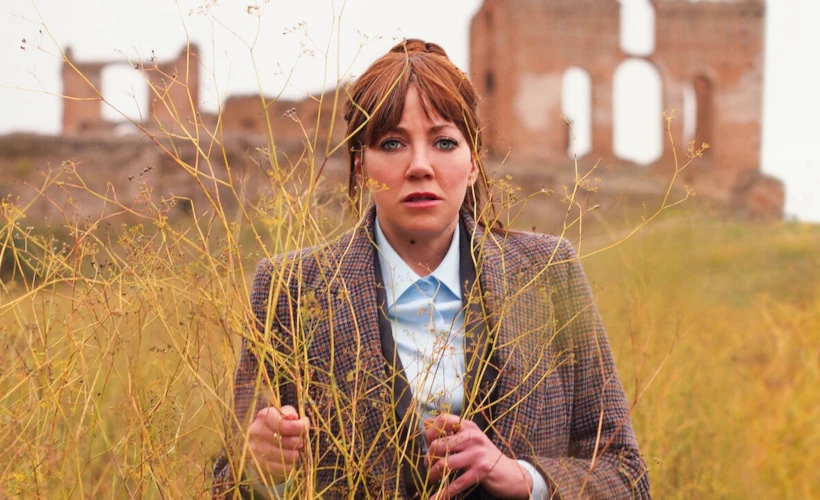 Cunk On Earth: Britanya Mizahı ve “Mockumentary” Türü Buluşuyor