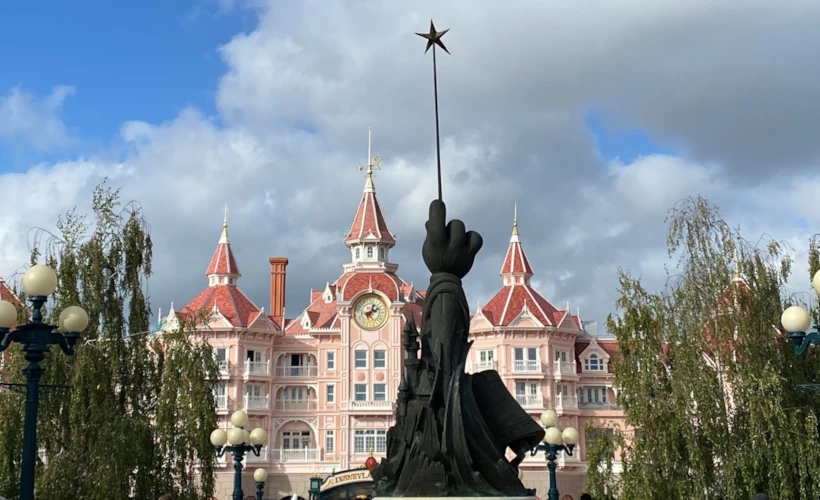 Disneyland Paris: Masalların Gerçek Olduğu Yer