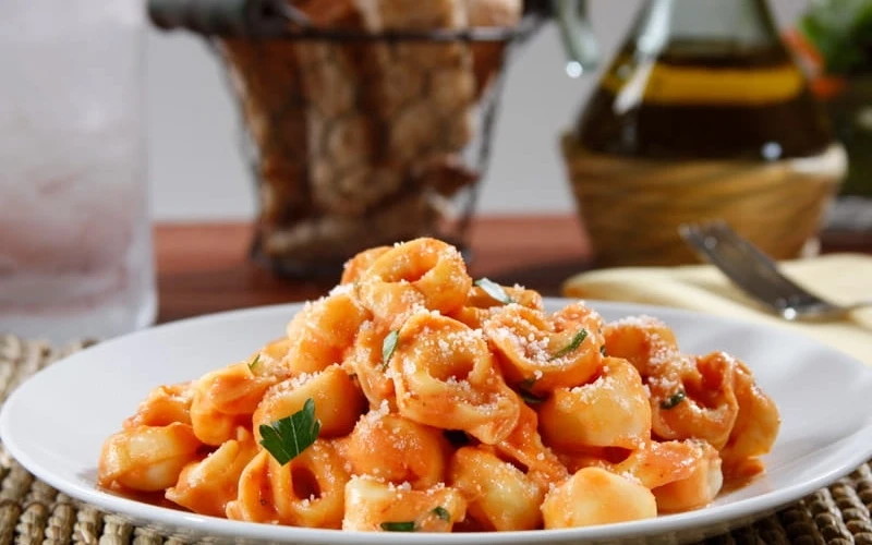Tortellini: İtalyan Mutfağı’nın İkonik Lezzeti ile Nefis Tarifler