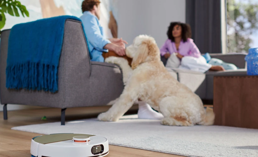 Robotlar Temizliği Ele Geçiriyor: Philips 7000 Serisi Islak ve Kuru Robot Süpürge İle Tanışın