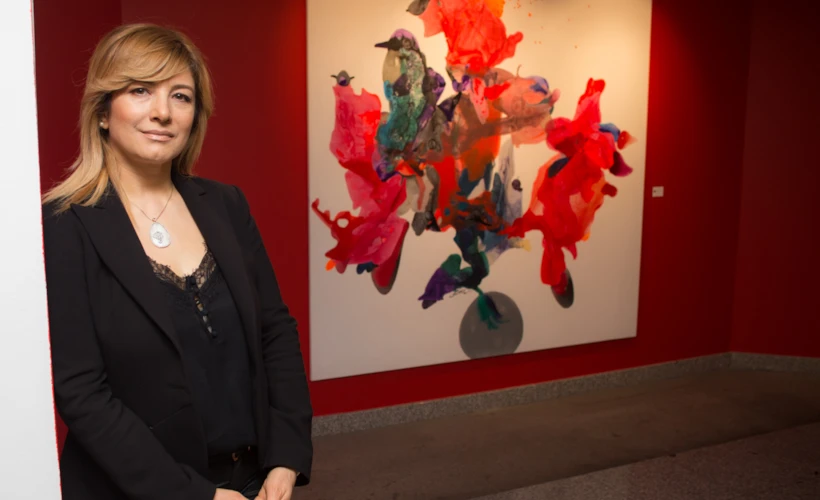 Gülten İmamoğlu ile: Üretimlerinde Renklerin ve Deneyimlerin Üzerine