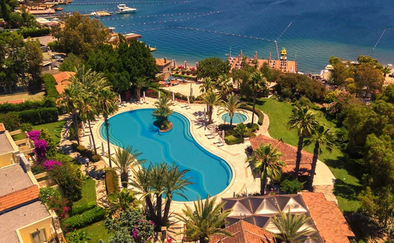Divan Bodrum x Yapı Kredi Crystal: Yaz Akşamlarını Renklendiren Konserler