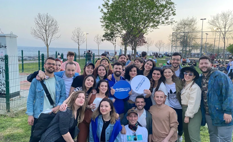 Meeting Challenge: Farklı Mavileri Bir Araya Getiren Topluluk