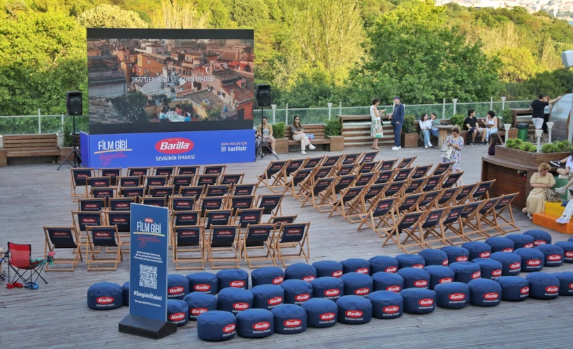 Pop-Up İtalyan Lezzetler Eşliğinde: Barilla ile dekk Açık Hava Sineması