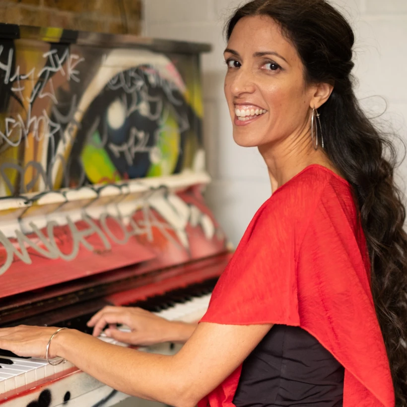 zoe-rahman