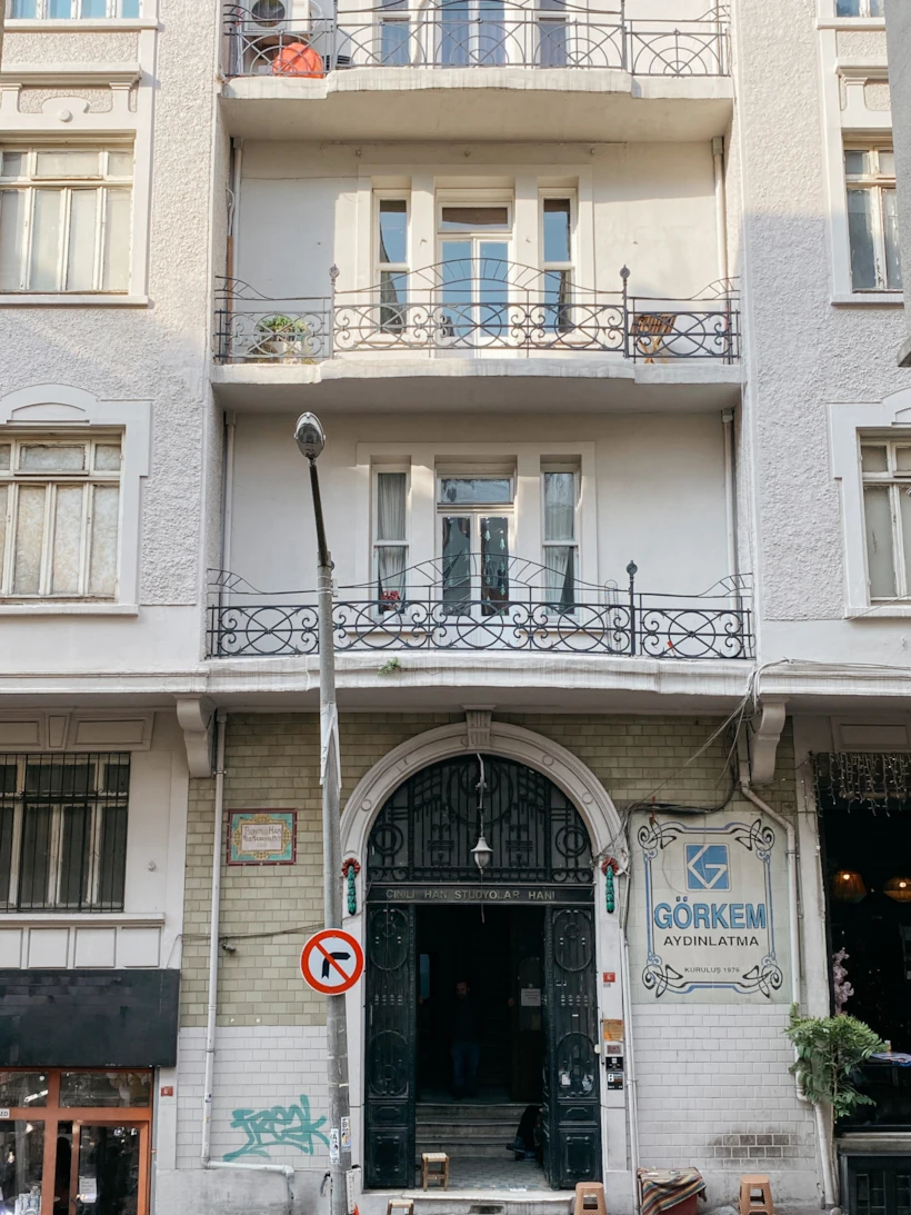 07-demir-ozlu