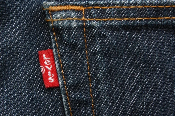 Levi's vs Lüks: Denim Devinin Bitmek Bilmeyen Yasal Çıkmazları