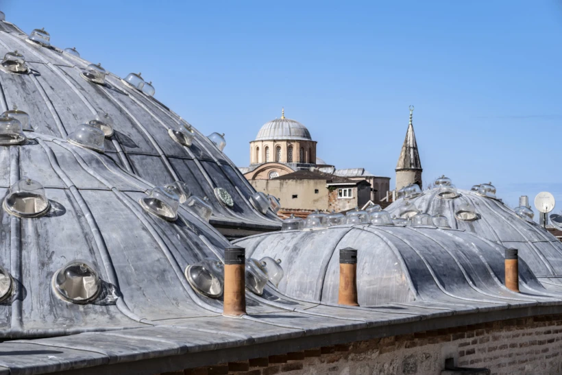 8-zeyrek-cinili-hamam-exterior_dis-mekan-photo-by_fotograf-murat-germen