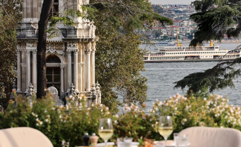 Divan'dan White Pepper: Zamansız Lezzetler, Keyifli Sofralar