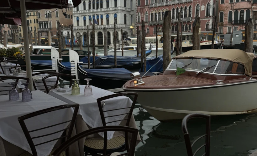 Harry's Bar: Venedik'te Tarih ve Lezzetin Büyülü Buluşması