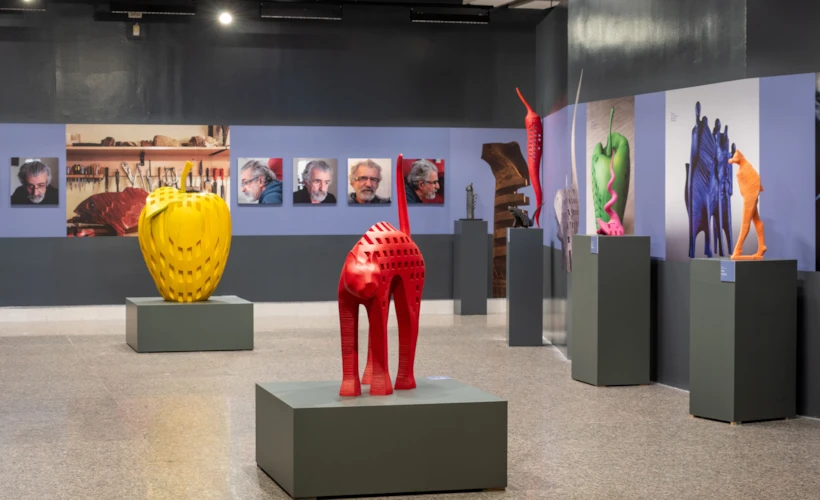 Rahmi Aksungur: İş Sanat Kibele Galerisi'nde Retrospektif Sergi