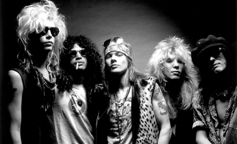 Guns N’ Roses Konserinden Önce: Doksanlara Dair Anıların Vazgeçilmezi